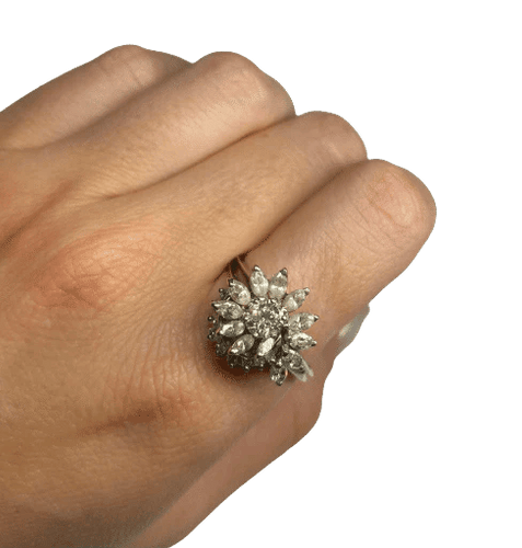 Bague 61 Bague en or blanc 18K avec diamants 58 Facettes