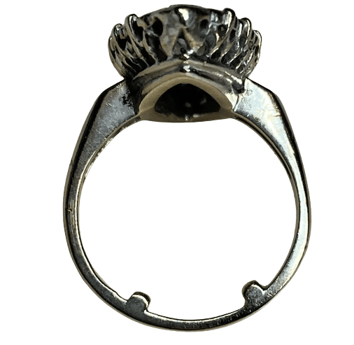 Bague 48 Bague marquise en or blanc 18K et diamants 58 Facettes