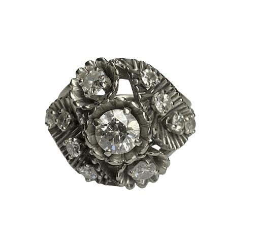 Bague 55 Bague ancienne dôme en or blanc, platine et diamants 58 Facettes