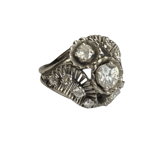 Bague 55 Bague ancienne dôme en or blanc, platine et diamants 58 Facettes