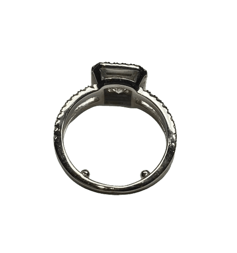 Bague 46 Bague solitaire en or blanc 18K et diamants 58 Facettes