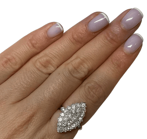 Bague 54 Bague marquise en or jaune 18K et diamants 58 Facettes 240331