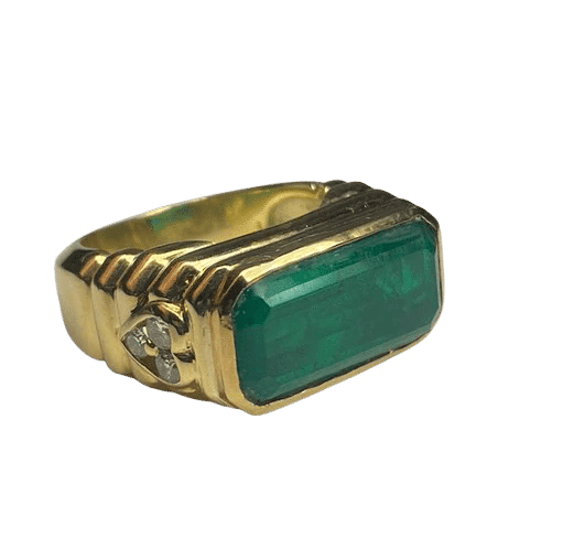 Bague 54 Bague godronnée en or jaune 18K, émeraude et diamants 58 Facettes