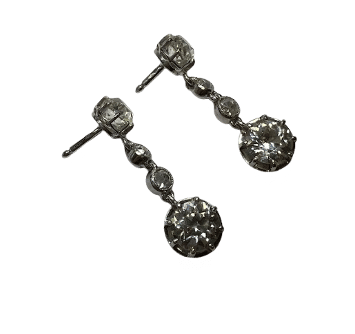 Boucles d'oreilles Boucles d’oreilles tombantes en platine 850 et diamants 58 Facettes