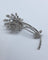 Broche Broche motif floral en platine et diamants 58 Facettes 250194