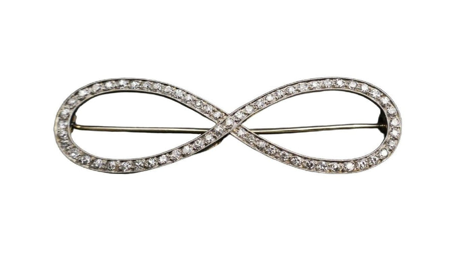Broche Broche Art déco en or blanc et platine sertie de diamants 58 Facettes B38-03