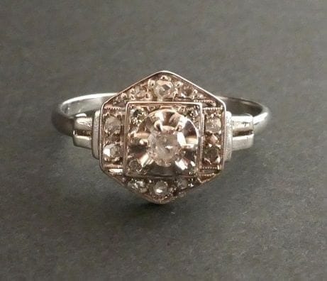 Bague 57 Bague Art déco en or blanc 18 carats et diamants 58 Facettes