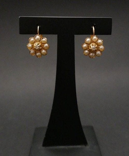 Boucles d'oreilles Boucles d'oreilles dormeuses anciennes en or jaune 18 carats, diamants et perles 58 Facettes 1043275