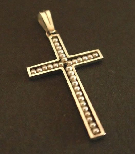 Pendentif Pendentif croix Art déco en or blanc 18 carats et perles fines 58 Facettes 1016209