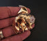 Broche Broche poisson rubis et diamants en platine et or jaune 18 carats 58 Facettes 1026794