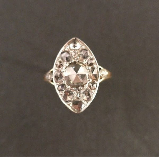 Bague 56 Bague marquise sertie de diamants en or jaune 18 carats et platine 58 Facettes 957825