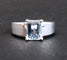 Bague 53 Bague aigue-marine taille émeraude en or blanc 18 carats 58 Facettes C24-05