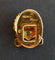Broche Cartier - Boutonnière coquille Saint-Jacques en or jaune 18 carats et émeraude 58 Facettes