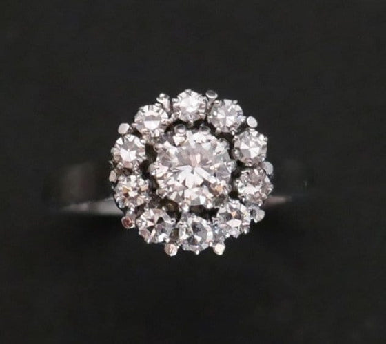 Bague 53 Bague marguerite en or blanc 18 carats et diamants 1 ct 58 Facettes