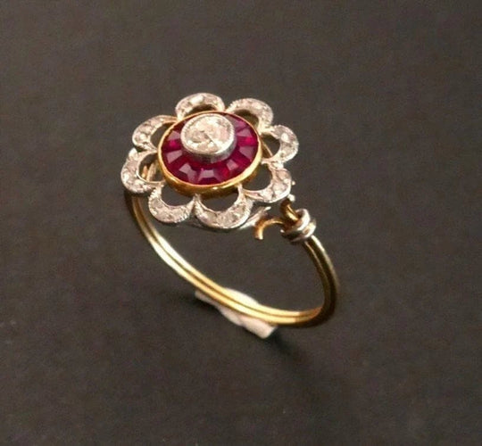 Bague 52.5 Bague Art déco en or 18 carats avec diamant et rubis calibrés 58 Facettes