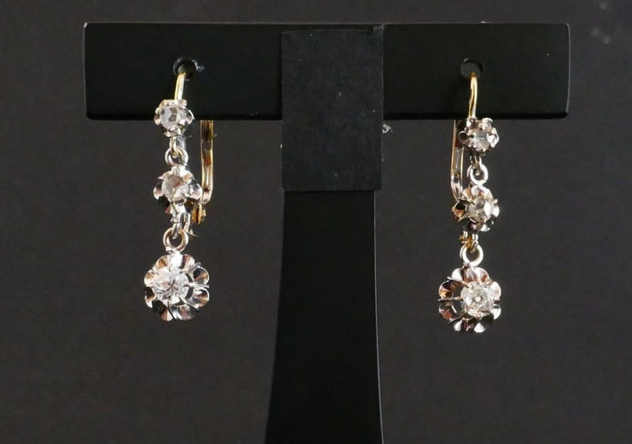 Boucles d'oreilles Boucles d’oreilles dormeuses en or et diamants vers 1920 58 Facettes