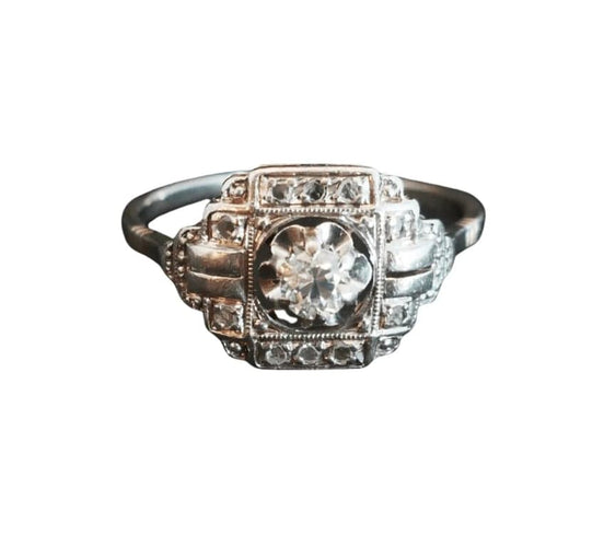 Bague 57 Bague Art déco sertie de diamants en or blanc 18 carats et platine 58 Facettes