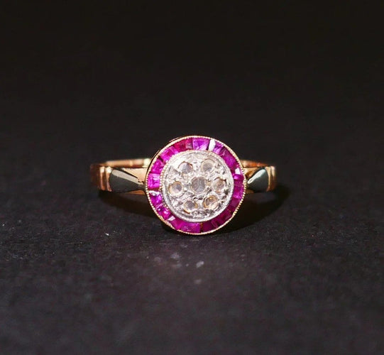 Bague 56 Bague Art déco en or 18 carats avec diamants et rubis calibrés 58 Facettes