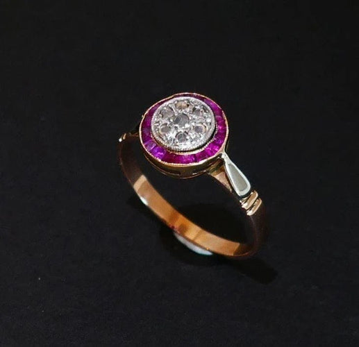 Bague 56 Bague Art déco en or 18 carats avec diamants et rubis calibrés 58 Facettes