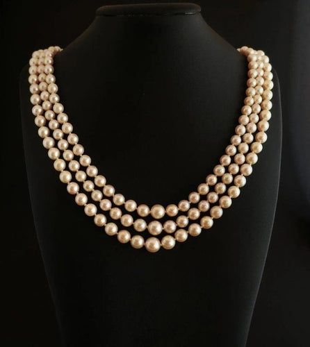 Collier Collier 3 rangs de perles de culture avec fermoir en or jaune 18 carats 58 Facettes
