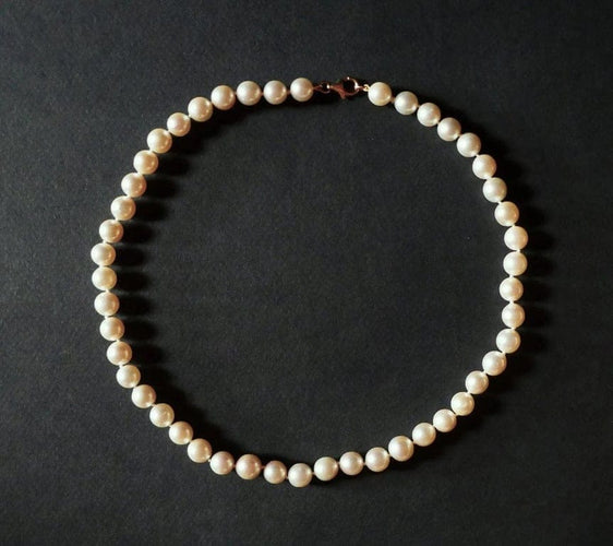 Collier Collier choker de perles de culture crème, fermoir en or jaune 18 carats 58 Facettes