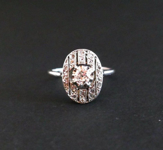 Bague 52 Bague Art déco en or blanc 18 carats avec diamants 58 Facettes