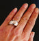 Bague 57.5 Bague boule en or blanc 18 carats et diamants 58 Facettes