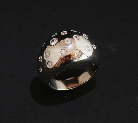 Bague 57.5 Bague boule en or blanc 18 carats et diamants 58 Facettes