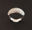 Bague 54.5 Bague pavée de diamants en or blanc 18 carats 58 Facettes