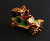 Pendentif Pendentif breloque voiture émaillée en or jaune 18 carats 58 Facettes
