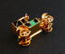 Pendentif Pendentif breloque voiture émaillée en or jaune 18 carats 58 Facettes