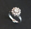 Bague 53 Bague marguerite - Diamants en or blanc 18 carats 58 Facettes