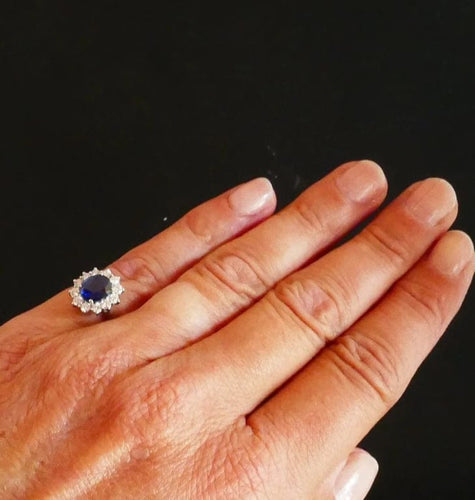 Bague 49.5 Bague marguerite saphir naturel et diamants en or blanc 18 carats 58 Facettes C22-02