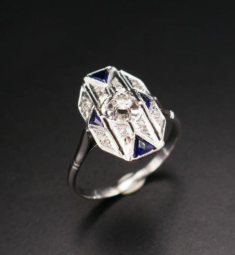 Bague 55.5 Bague Art déco en or blanc 18 carats, diamants et saphirs 58 Facettes B70-04