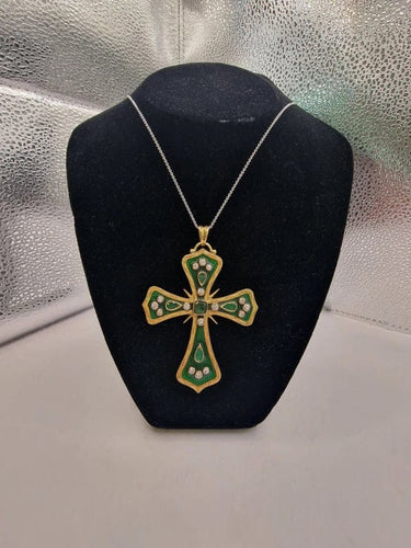 Pendentif Pendentif croix vintage en or jaune et diamants, émeraudes 58 Facettes