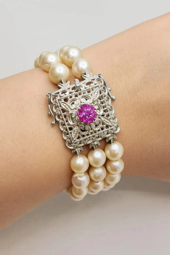 Bracelet Bracelet vintage en perles et rubis avec fermoir en or blanc 18 carats 58 Facettes