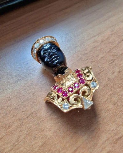 Broche Nardi Venezia « Moro » - Broche vintage en or jaune 18 carats, diamants et rubis 58 Facettes