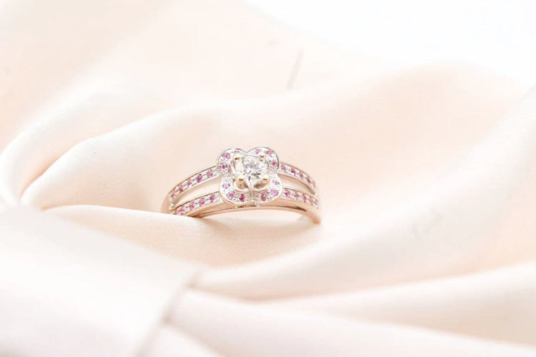 Bague 54 Mauboussin Chance Love n°2 - Bague en or blanc et diamants, saphirs roses 58 Facettes 250362