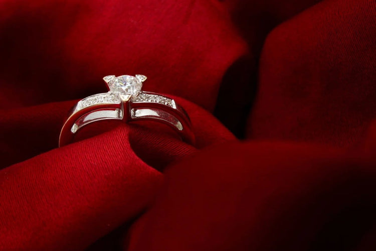 Bague 50 Mauboussin - Bague 3 griffes en or 750 et diamant 0,23 ct 58 Facettes 240312