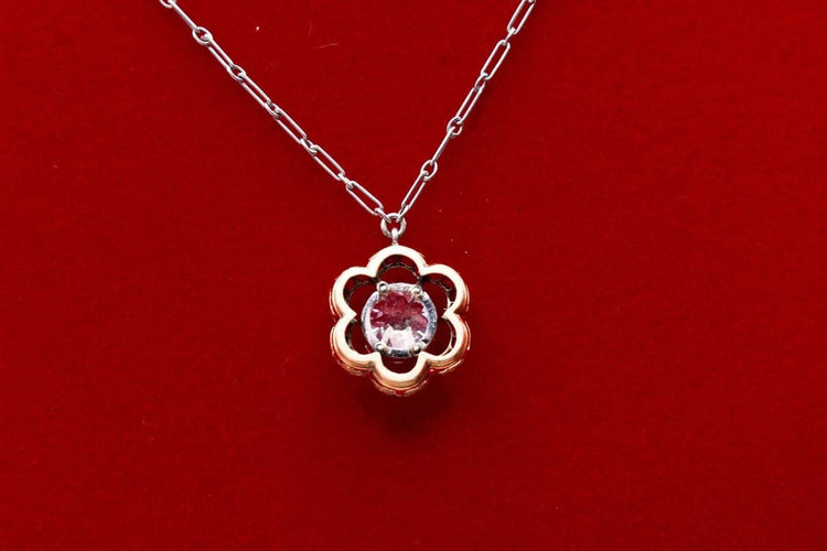 Collier Collier marguerite - Motif fleur en or jaune et platine, diamant et rubis 58 Facettes 240285