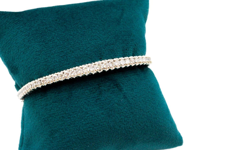 Bracelet Bracelet jonc en or blanc et diamants 58 Facettes 240034