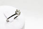 Bague 60 Bague solitaire en or blanc 750 ornée d’un diamant 0,8 ct 58 Facettes 240198