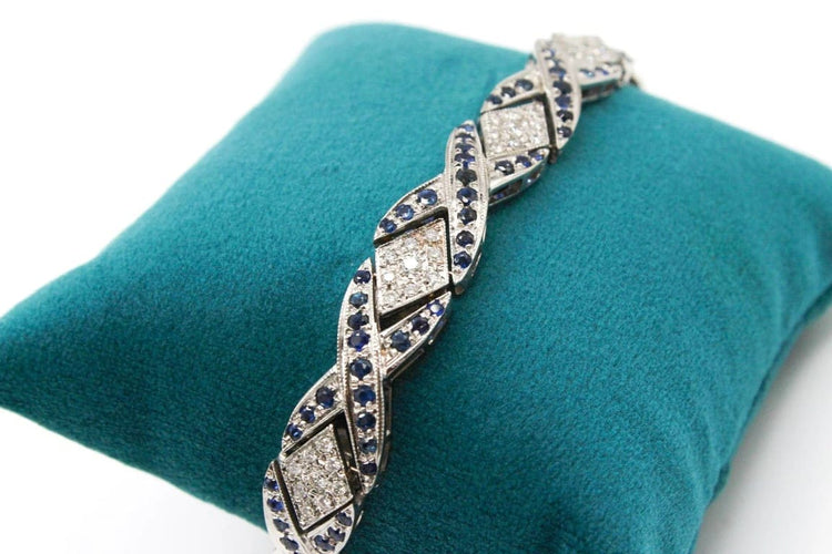 Bracelet Bracelet en or blanc 750, diamants et saphirs 58 Facettes 240055