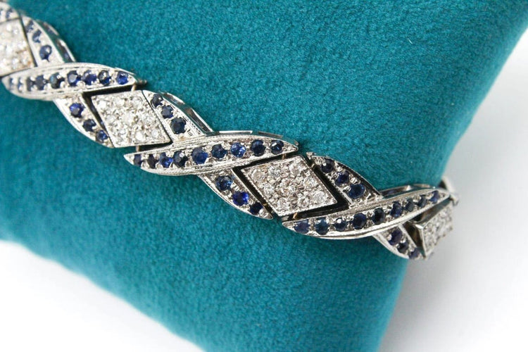Bracelet Bracelet en or blanc 750, diamants et saphirs 58 Facettes 240055