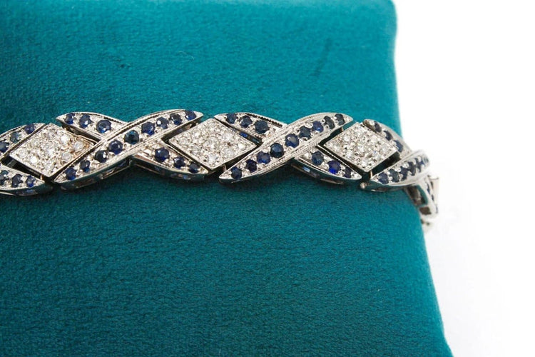 Bracelet Bracelet en or blanc 750, diamants et saphirs 58 Facettes 240055