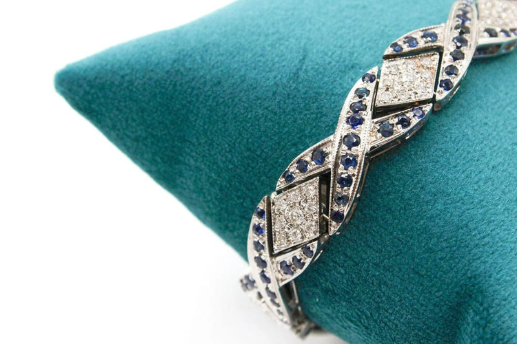 Bracelet Bracelet en or blanc 750, diamants et saphirs 58 Facettes 240055