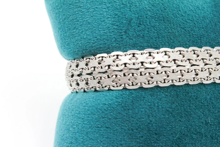 Bracelet Bracelet maille tissée fantaisie en or blanc 58 Facettes 240054