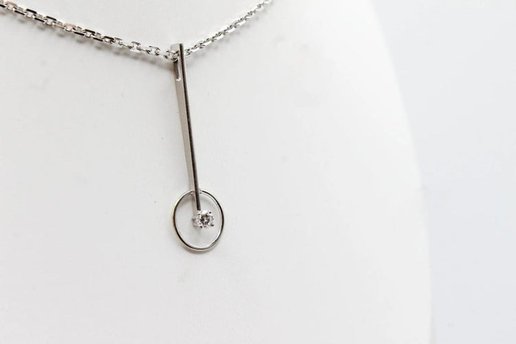 Pendentif Pendentif tige en or blanc 18 carats avec diamant 58 Facettes 240645