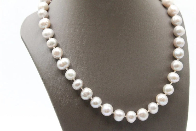 Collier Collier de perles d’eau douce grises en or jaune 750 58 Facettes 240134