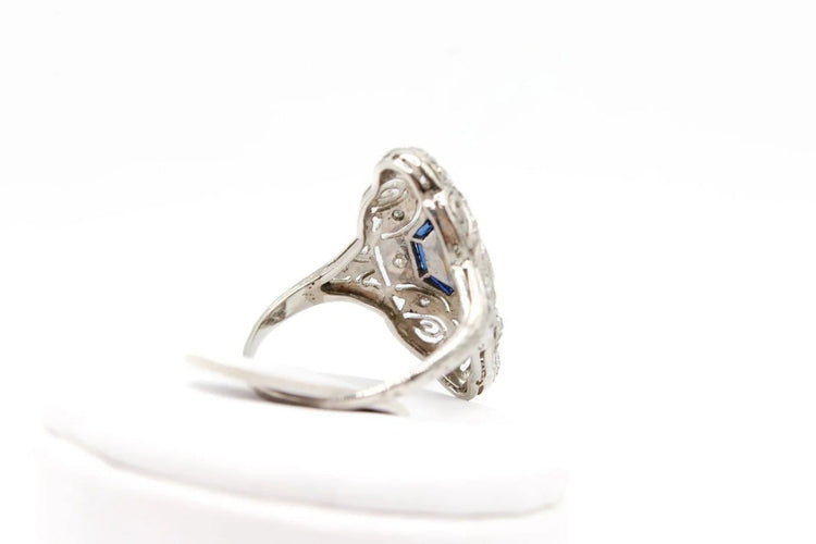 Bague 53 Bague marquise 1930 en platine, diamants et saphirs 58 Facettes 250309